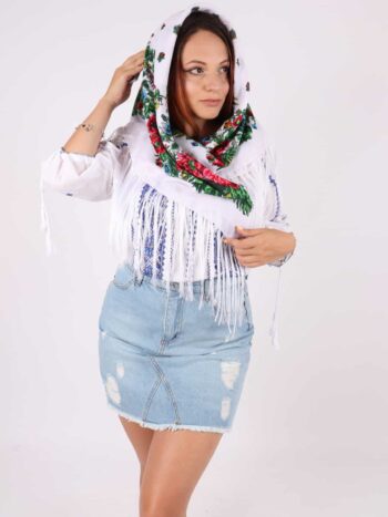 Batic tradițional cu motive colorate