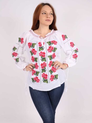 Ie dama traditionala cu broderie