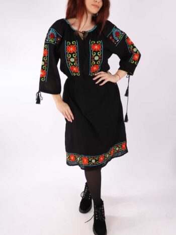 Rochie dama traditionala cu broderie