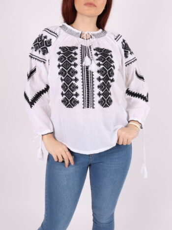 Ie dama traditionala cu broderie