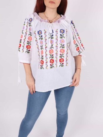 Ie dama traditionala cu broderie