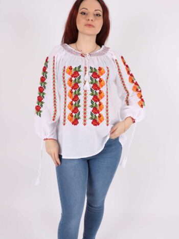 Ie dama traditionala cu broderie