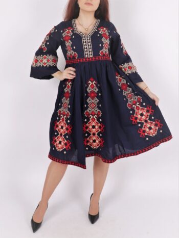 Rochie traditionala dama cu broderie