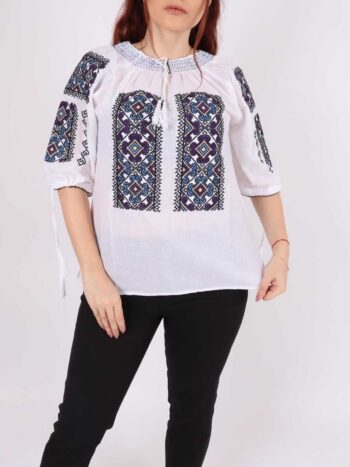 Ie dama traditionala cu broderie