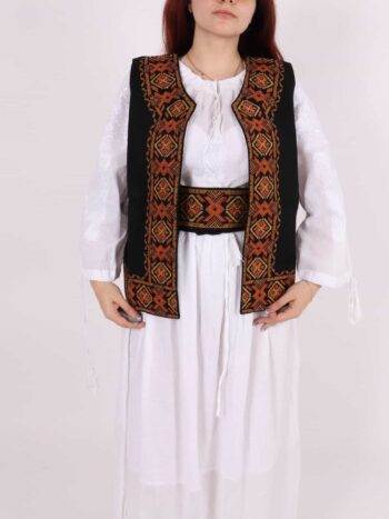 Vesta dama traditionala din lana cu broderie
