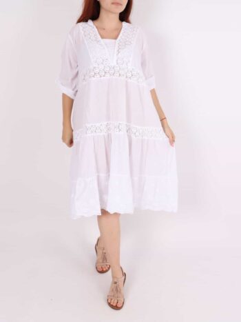 Rochie lejera cu dantela brodata