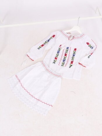Compleu traditional fetite cu broderie