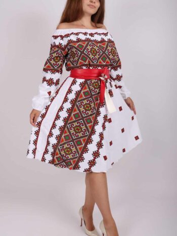 Rochie dama traditionala cu motive