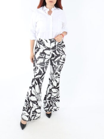 Pantaloni dama evazati cu printuri abstracte