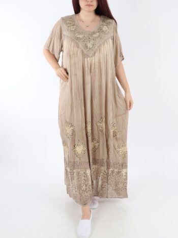 Rochie lejera cu broderie si maneca scurta