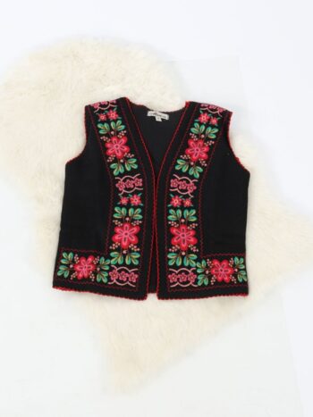 Vesta traditionala pentru copii