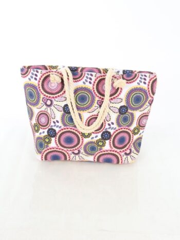 Geanta de plaja 30x45cm cu manere si inchidere prin fermoar.