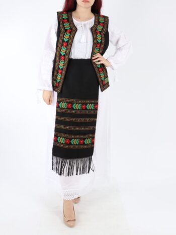 Costum traditional de dama