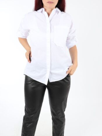 Camasa dama cu buzunare si inchidere prin nasturi.