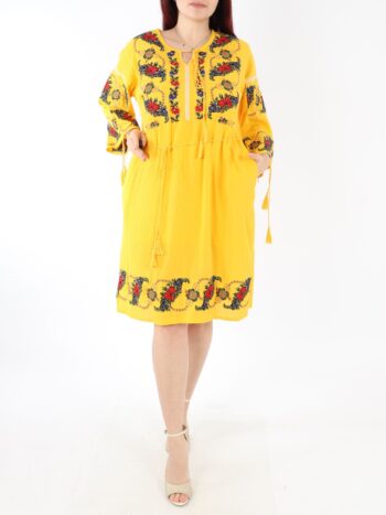 Rochie traditionala lunga din bumbac 100% cu broderie colorata.