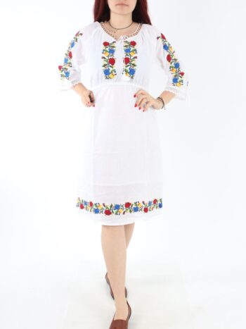 Rochie traditionala scurta din bumbac 100% cu broderie colorata.