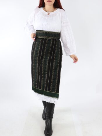 Set catrinta si brau traditional cu broderie colorata