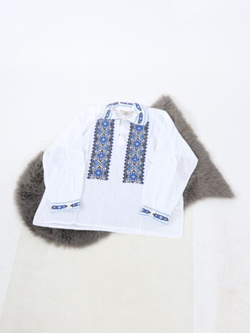 Camasa traditionala de baieti din panza de bumbac 100%.