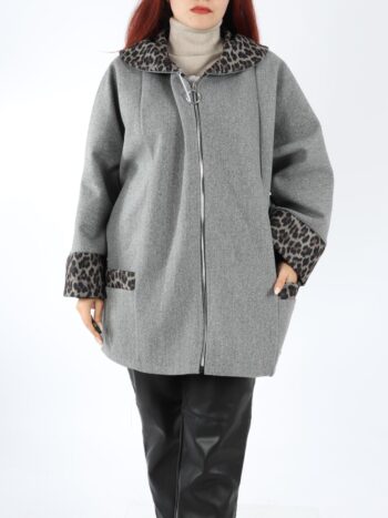 Palton dama cu guler animal print si buzunare.