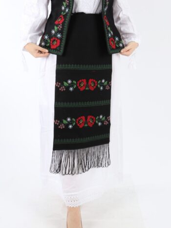 Catrinta, fota traditionala cu broderie florala din doua parti fata/spate