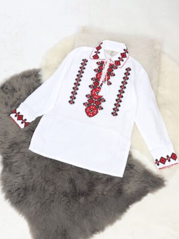 Camasa traditionala de baieti din panza de bumbac 100%.