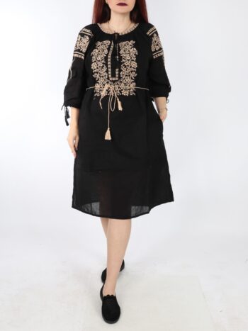 Rochie traditionala din bumbac 100% cu broderie colorata.