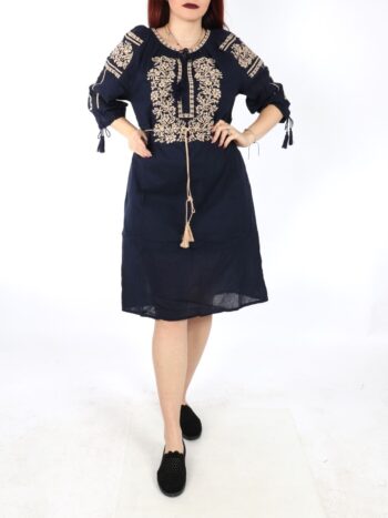 Rochie traditionala din bumbac 100% cu broderie colorata.