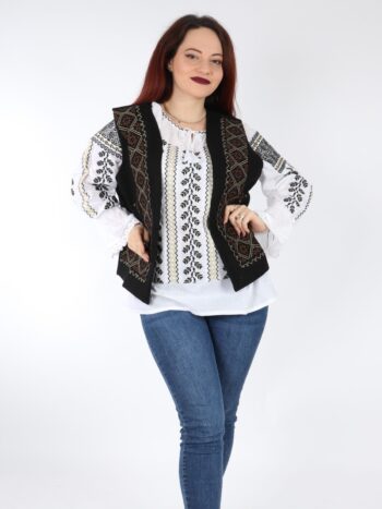 Vesta traditionala cu broderie colorata