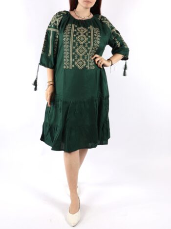 Rochie traditionala din bumbac 100% cu broderie colorata.