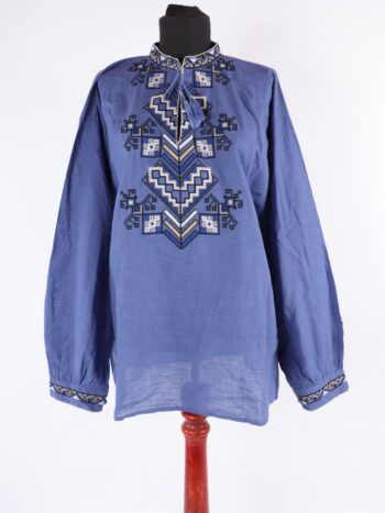Camasa traditionala barbateasca cu broderie colorata si inchidere prin siret.